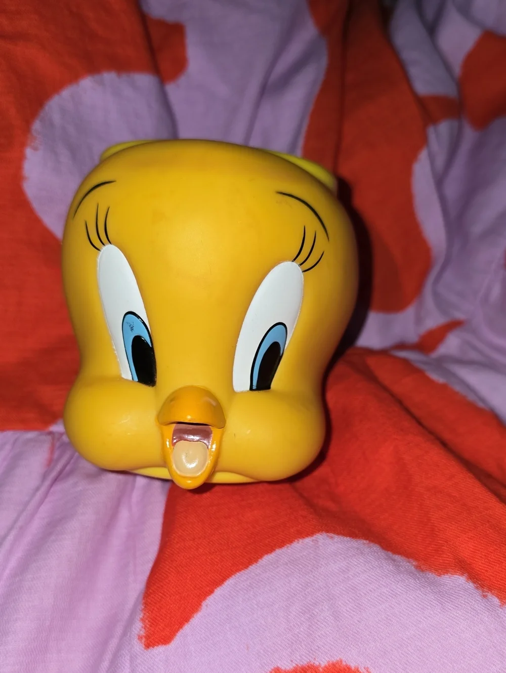 Tweety Yellow Ceramic Mug – Classic Cartoon Bird Design